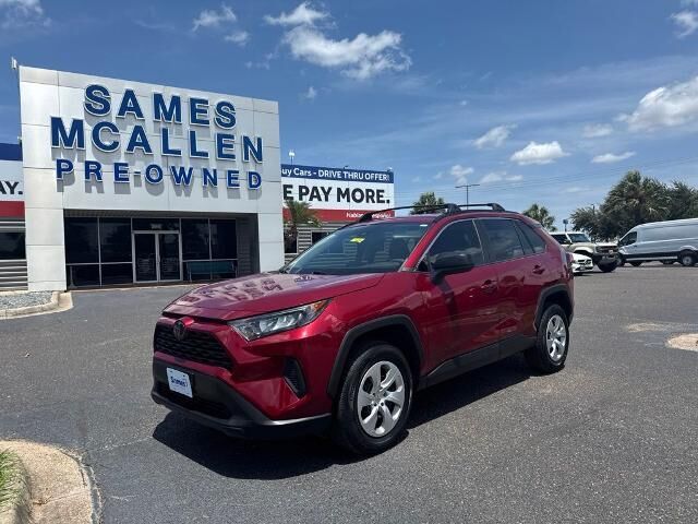 2020 Toyota RAV4 LE — photo 1 of 26