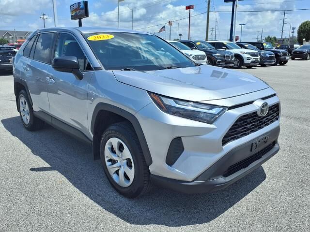 2023 Toyota RAV4 LE