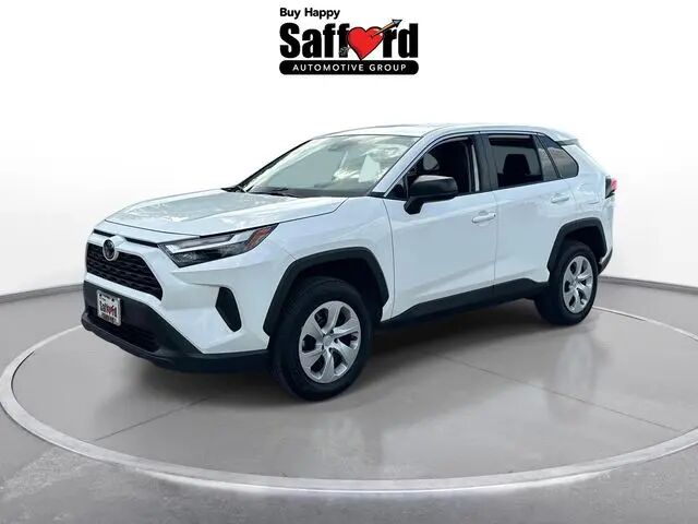 2025 Toyota RAV4 LE — photo 1 of 13