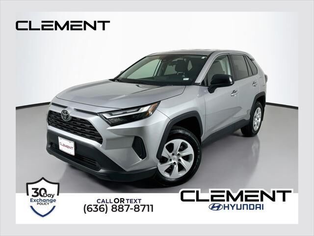 2025 Toyota RAV4 LE — photo 1 of 14