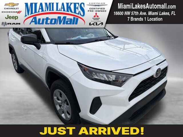 2020 Toyota RAV4 LE