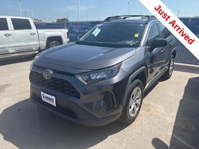 2020 Toyota RAV4 LE — photo 1 of 26