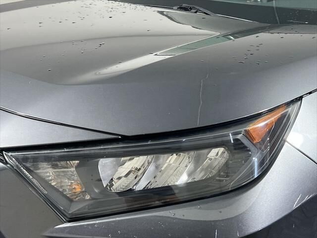 2021 Toyota RAV4 LE — photo 1 of 13
