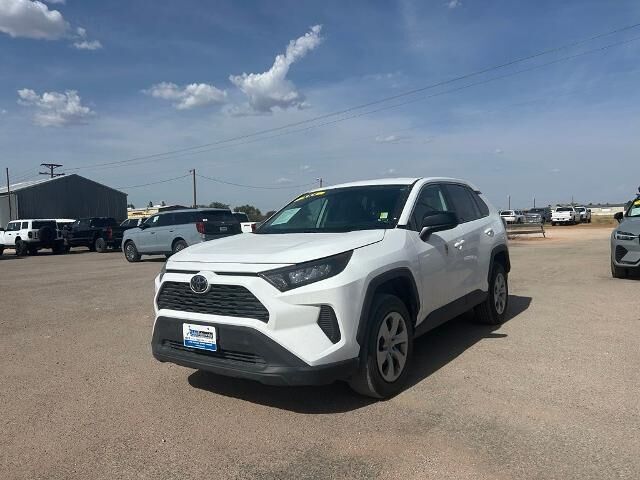2022 Toyota RAV4 LE — photo 1 of 26