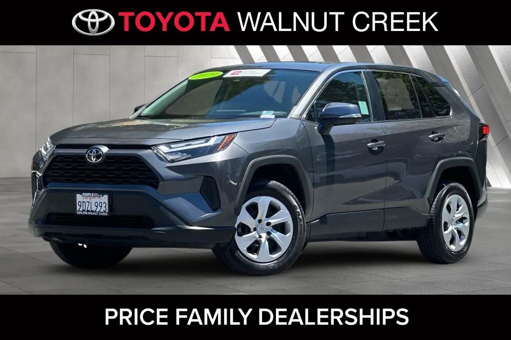 2023 Toyota RAV4 LE — photo 1 of 9