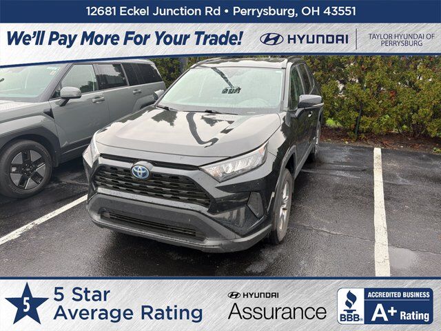 2022 Toyota RAV4 Hybrid LE