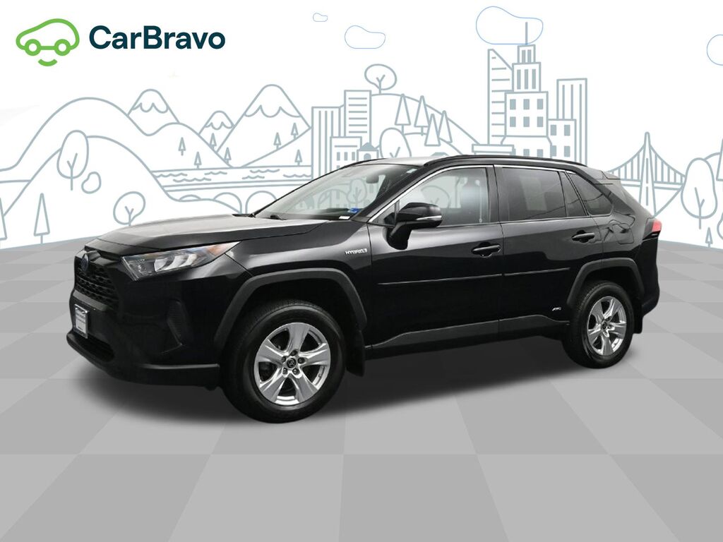 2021 Toyota RAV4 LE — photo 1 of 7
