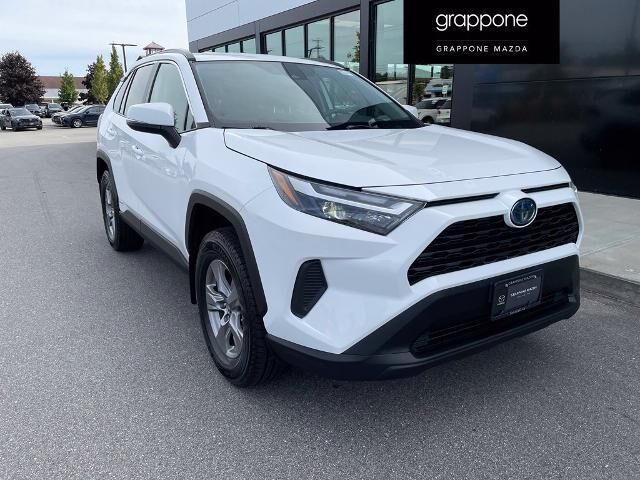2024 Toyota RAV4 Hybrid LE