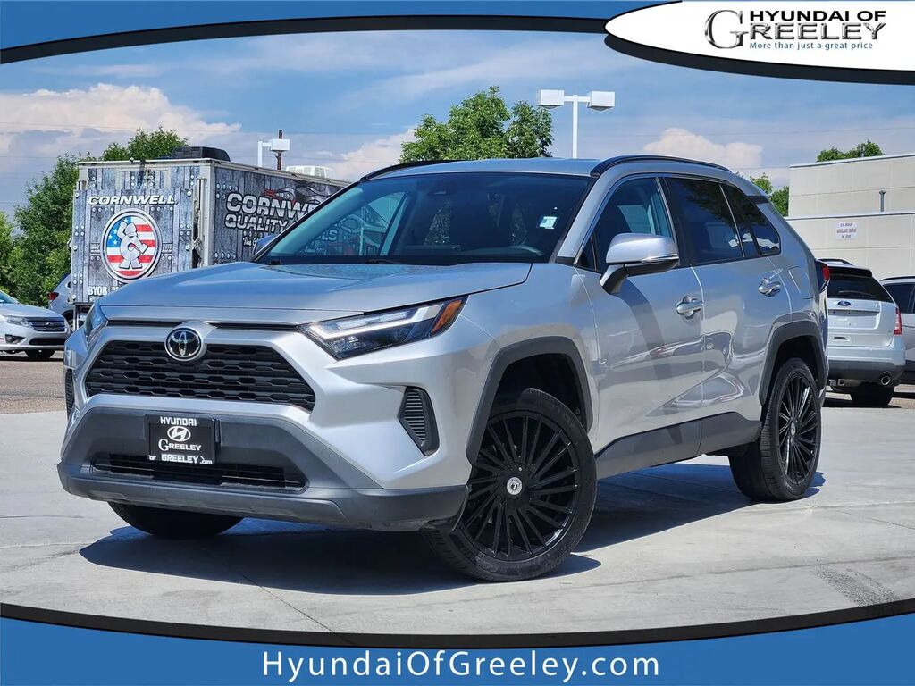 2024 Toyota RAV4 XLE — photo 1 of 13