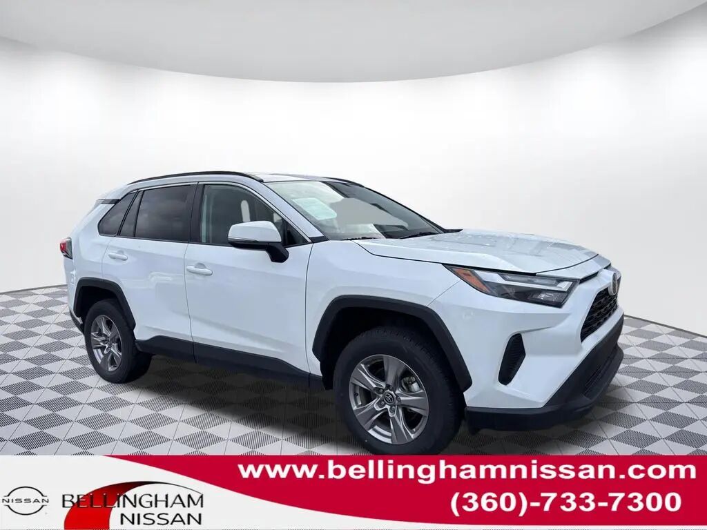 2024 Toyota RAV4 XLE — photo 1 of 13