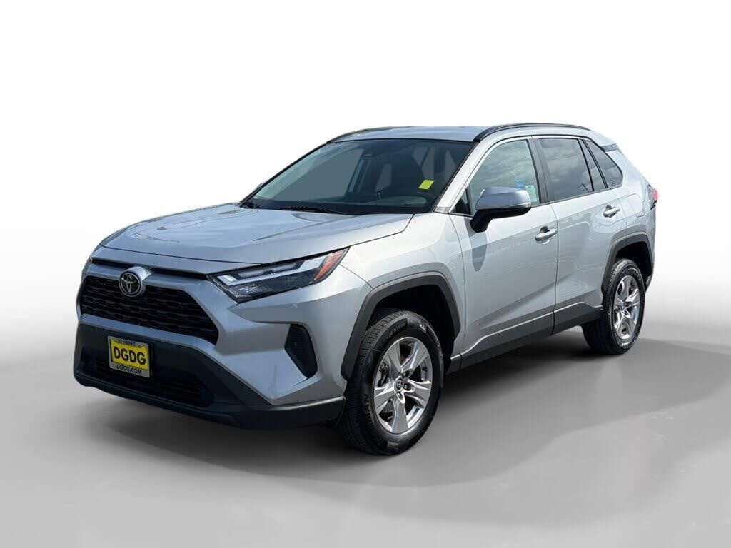 2025 Toyota RAV4 XLE — photo 1 of 1