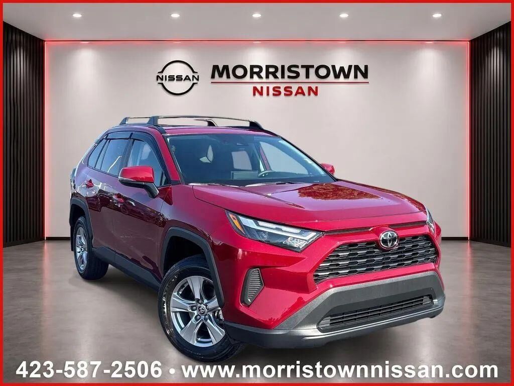 2025 Toyota RAV4 XLE — photo 1 of 13