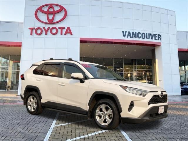 2020 Toyota RAV4 XLE