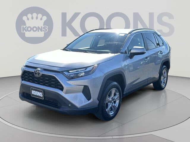 2023 Toyota RAV4 XLE — photo 1 of 26
