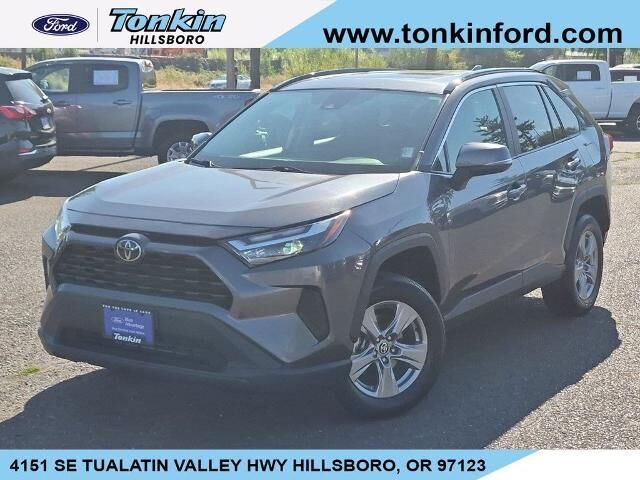 2024 Toyota RAV4 XLE — photo 1 of 41
