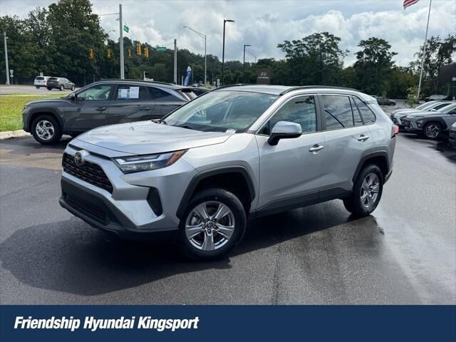 2025 Toyota RAV4 XLE — photo 1 of 10
