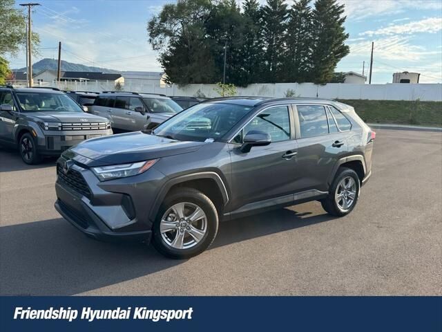 2025 Toyota RAV4 XLE — photo 1 of 10