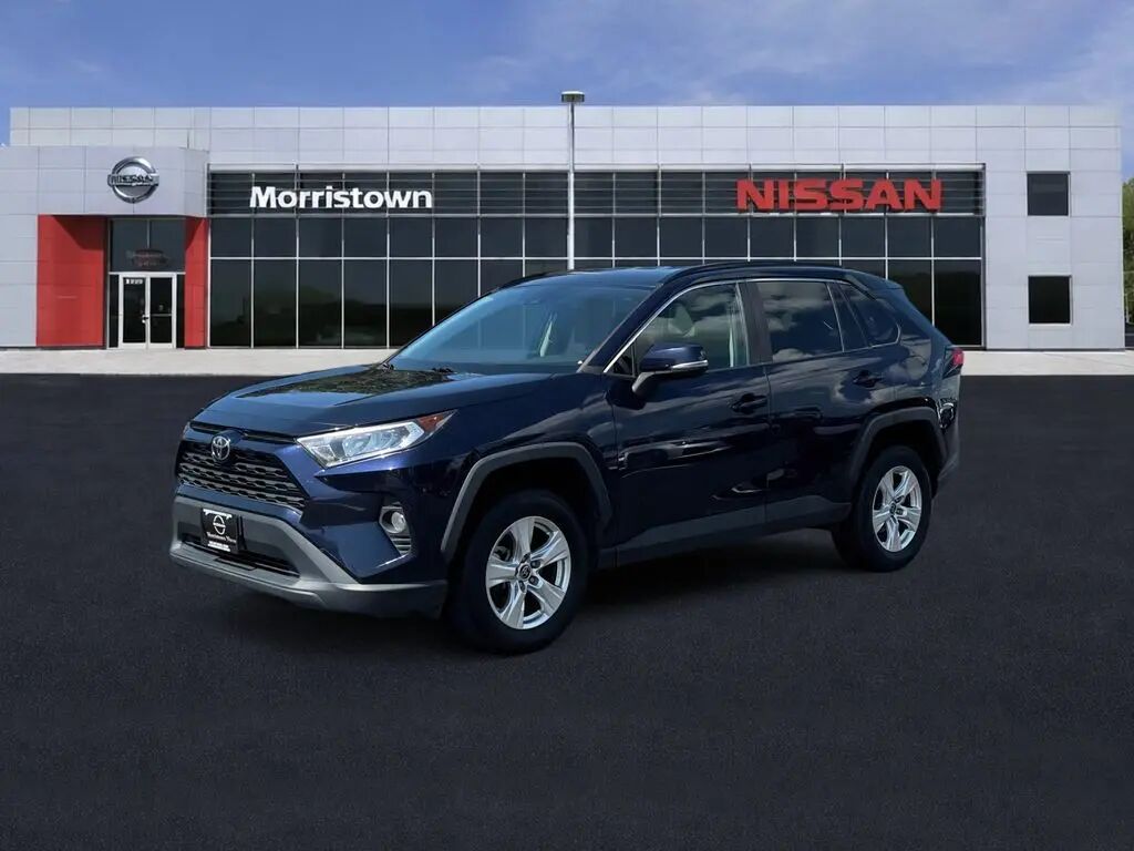 2021 Toyota RAV4 XLE — photo 1 of 27