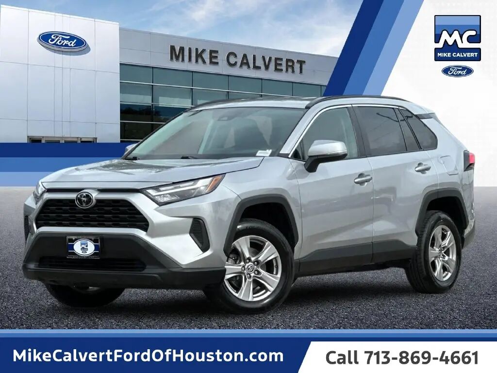 2023 Toyota RAV4 XLE — photo 1 of 13