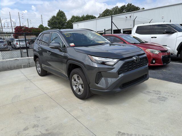 2024 Toyota RAV4 XLE — photo 1 of 18