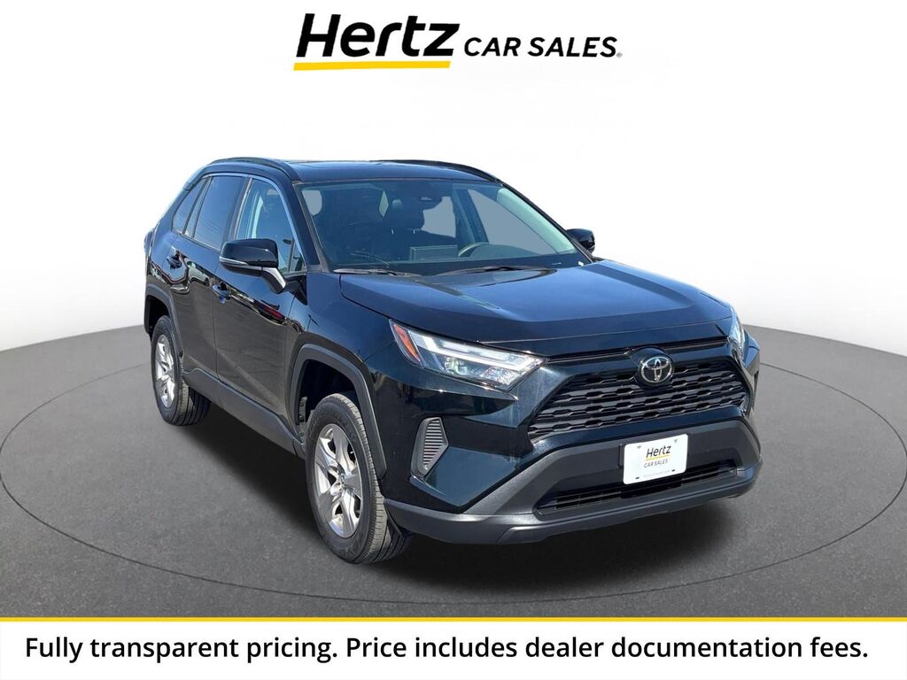 2025 Toyota RAV4 XLE — photo 1 of 13
