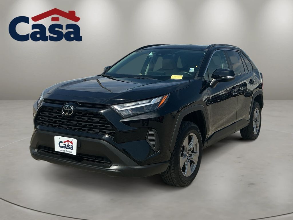 2025 Toyota RAV4 XLE — photo 1 of 14