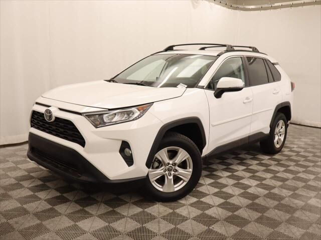 2021 Toyota RAV4 XLE — photo 1 of 20