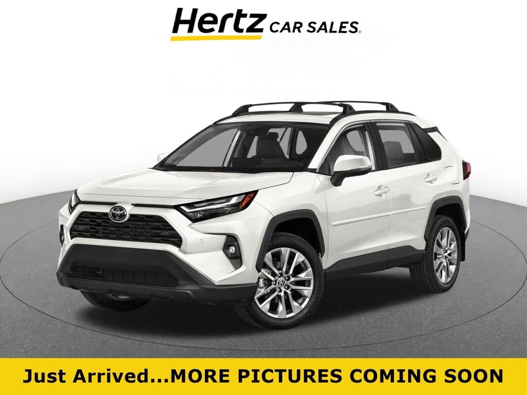 2025 Toyota RAV4 XLE — photo 1 of 17