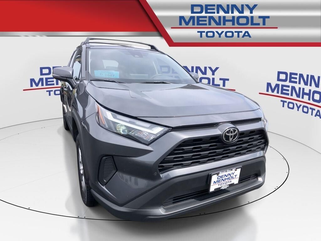 2025 Toyota RAV4 XLE — photo 1 of 26