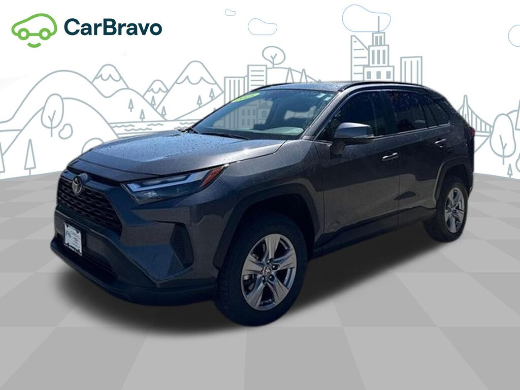 2025 Toyota RAV4 XLE — photo 1 of 7