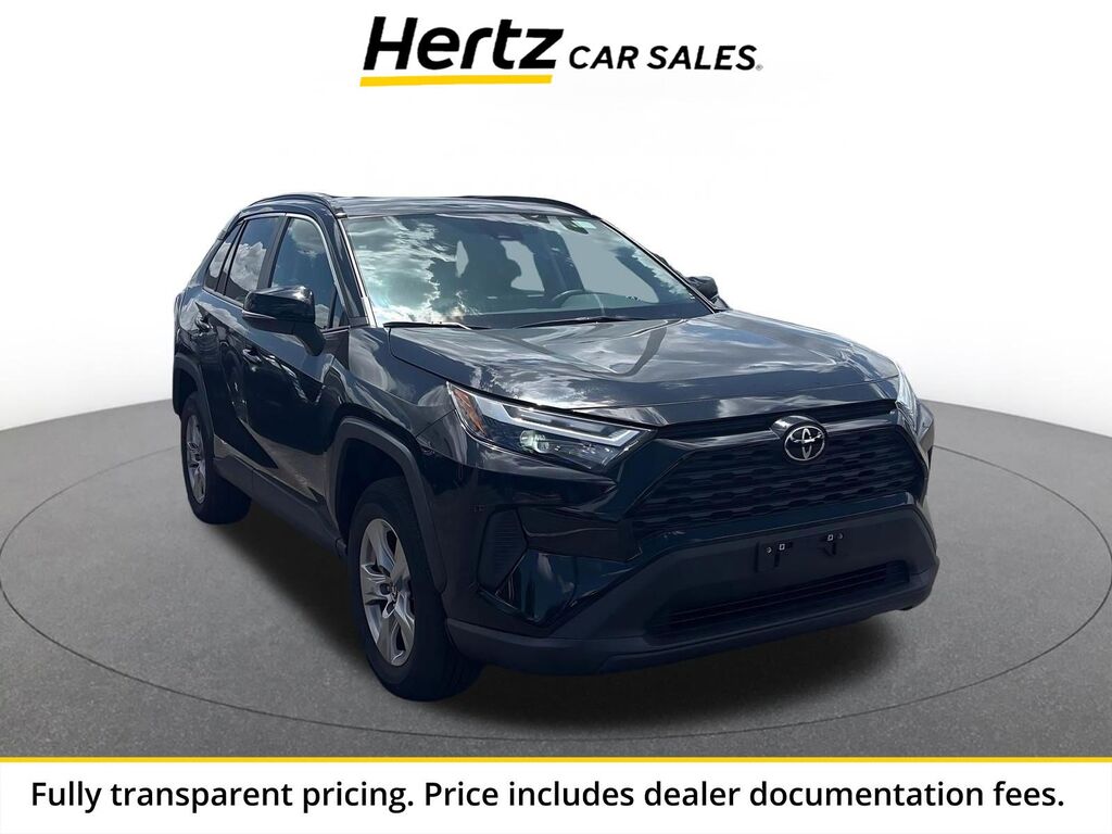 2025 Toyota RAV4 XLE — photo 1 of 13