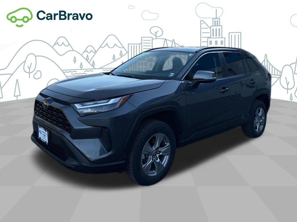 2025 Toyota RAV4 XLE — photo 1 of 7