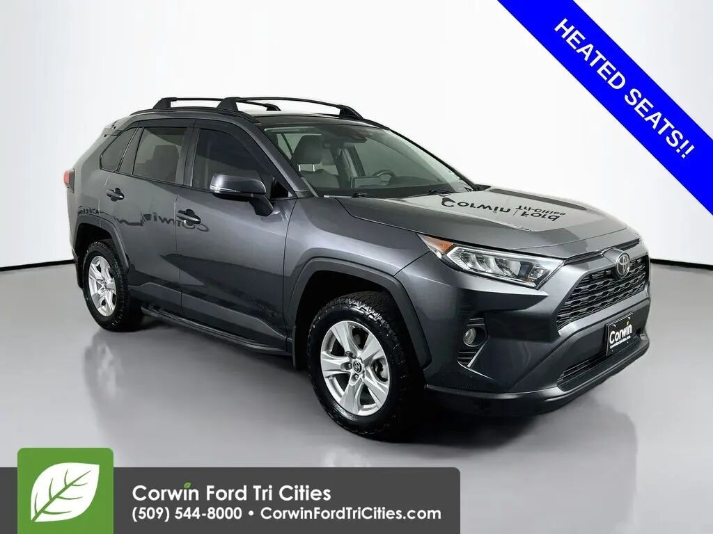 2021 Toyota RAV4 XLE — photo 1 of 13