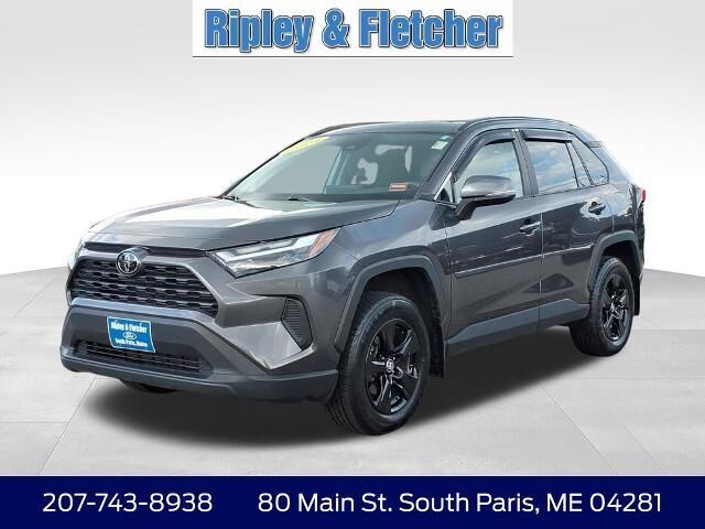 2024 Toyota RAV4 XLE — photo 1 of 13