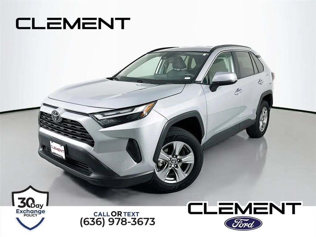 2024 Toyota RAV4 XLE — photo 1 of 18