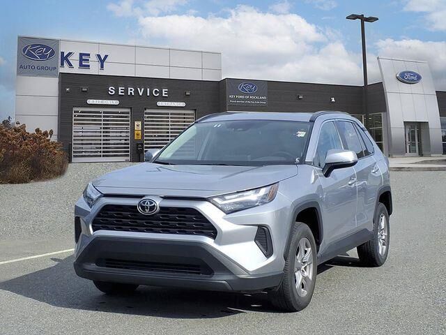 2025 Toyota RAV4 XLE — photo 1 of 2