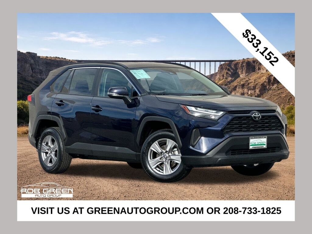 2025 Toyota RAV4 XLE — photo 1 of 13