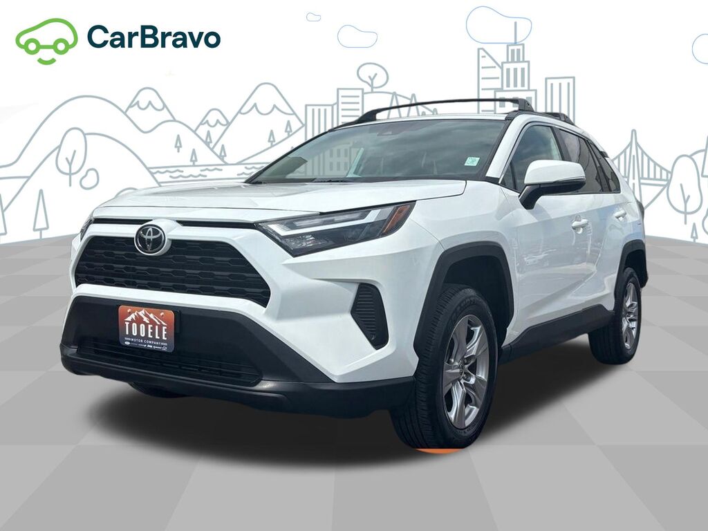 2023 Toyota RAV4 XLE — photo 1 of 6