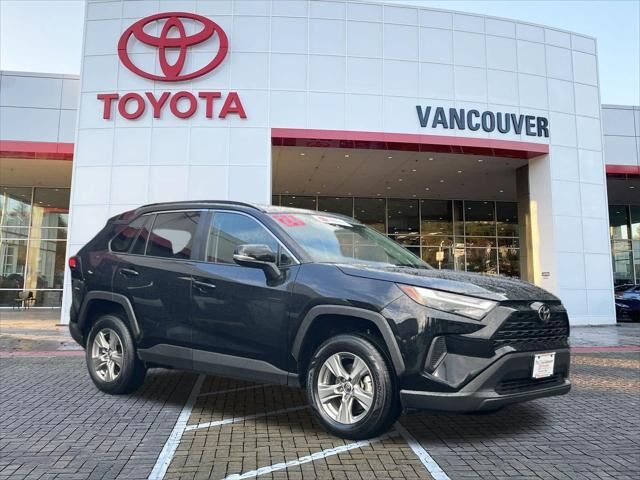2024 Toyota RAV4 XLE — photo 1 of 11