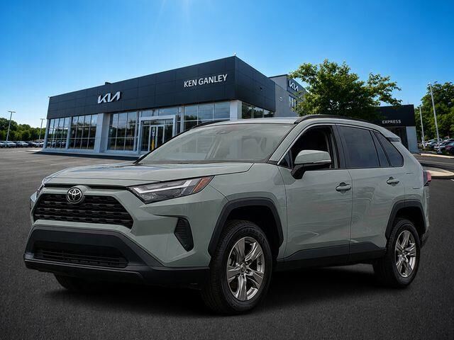 2023 Toyota RAV4 XLE — photo 1 of 39