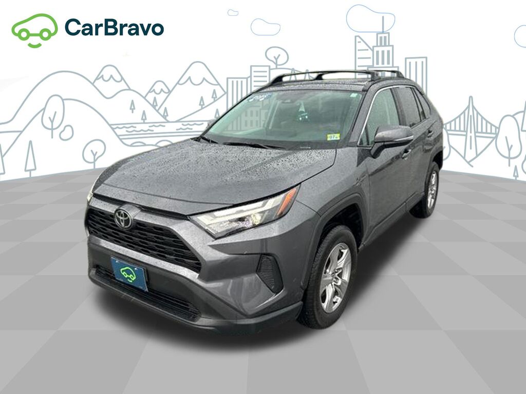 2025 Toyota RAV4 XLE — photo 1 of 6