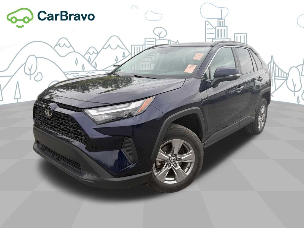 2024 Toyota RAV4 XLE — photo 1 of 6