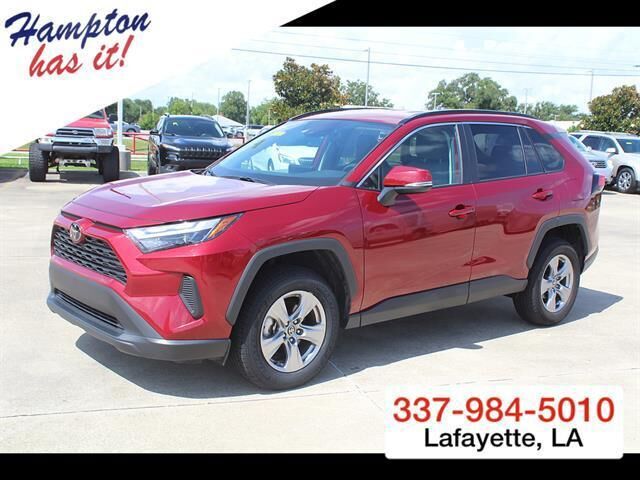 2025 Toyota RAV4 XLE — photo 1 of 89