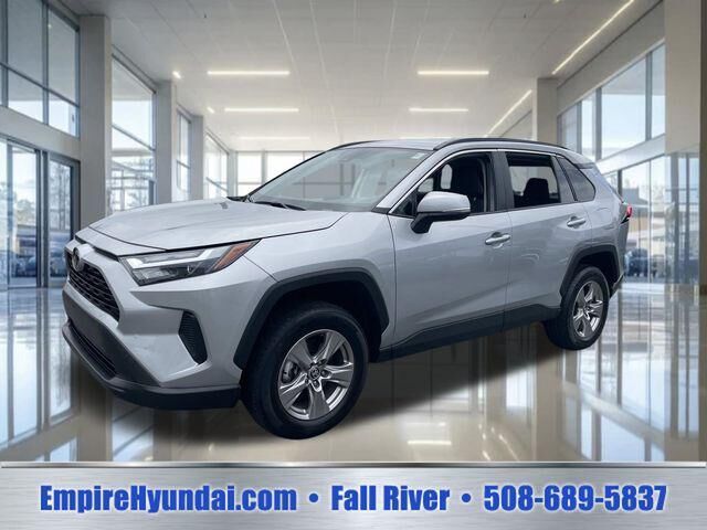 2025 Toyota RAV4 XLE — photo 1 of 26