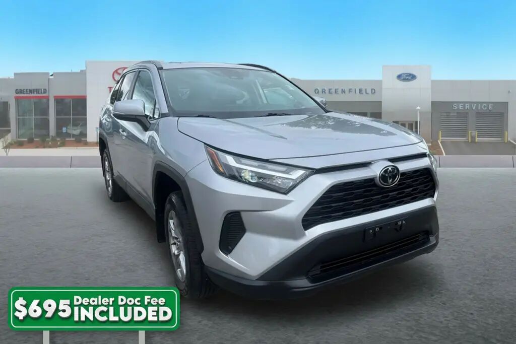 2024 Toyota RAV4 XLE — photo 1 of 42