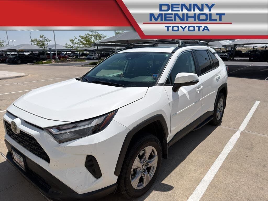 2024 Toyota RAV4 XLE — photo 1 of 14