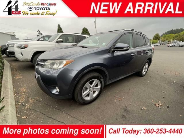 2014 Toyota RAV4 XLE — photo 1 of 9