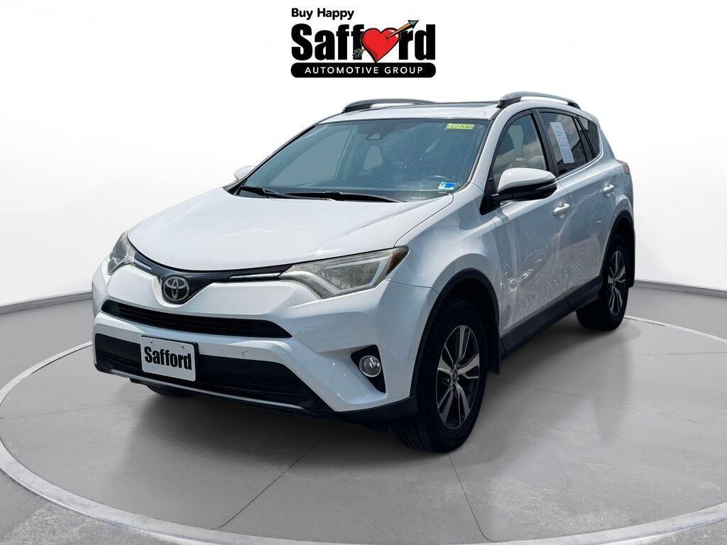 2018 Toyota RAV4 XLE — photo 1 of 12