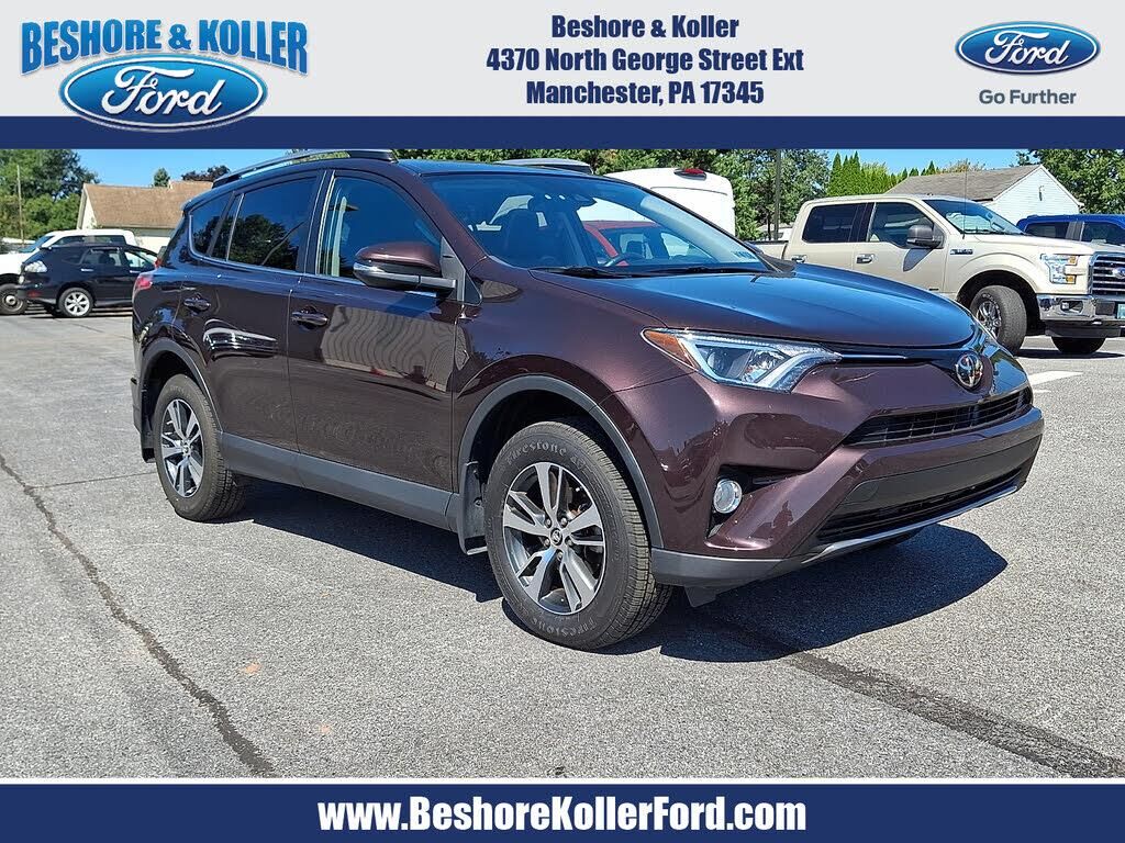 2017 Toyota RAV4 XLE — photo 1 of 1