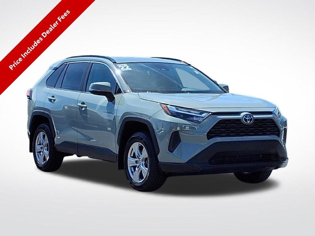 2022 Toyota RAV4 Hybrid XLE — photo 1 of 13